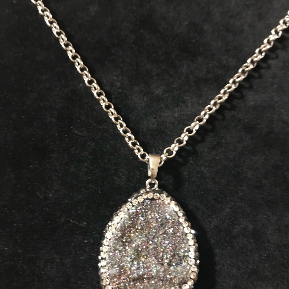 Necklaces - Picture 3 of 6